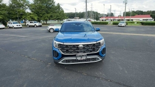 Used 2026  Volkswagen Atlas Cross Sport 2&period;0T SE w&sol;Technology 4MOTION at CarloanExpress&period;Com near Hampton&comma; VA