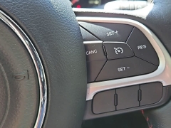 Used 2016  Jeep Renegade 4d SUV 4WD Trailhawk at CarloanExpress&period;Com near Hampton&comma; VA