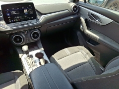 Used 2024  Chevrolet Blazer FWD 4dr LT w&sol;2LT at CarloanExpress&period;Com near Hampton&comma; VA