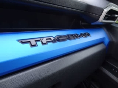 Used 2025  Toyota Tacoma 4WD Double Cab Bed &lpar;Natl&rpar; at CarloanExpress&period;Com near Hampton&comma; VA