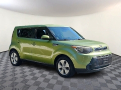 Used 2015  Kia Soul 4d Hatchback &plus; at CarloanExpress&period;Com near Hampton&comma; VA