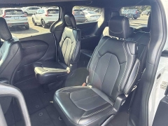 Used 2025  Chrysler Pacifica Select FWD at CarloanExpress&period;Com near Hampton&comma; VA