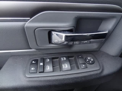 Used 2022  Ram 1500 Classic SLT 4x4 Crew Cab 5'7" Box at CarloanExpress&period;Com near Hampton&comma; VA