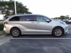 Used 2021  Toyota Sienna LE FWD 8-Passenger at CarloanExpress&period;Com near Hampton&comma; VA