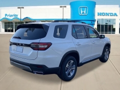 New 2026  Honda Pilot EX-L AWD at CarloanExpress&period;Com near Hampton&comma; VA