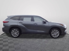 Used 2023  Toyota Highlander FWD &lpar;Natl&rpar; at CarloanExpress&period;Com near Hampton&comma; VA