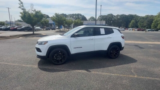 Used 2025  Jeep Compass Latitude 4x4 at CarloanExpress&period;Com near Hampton&comma; VA