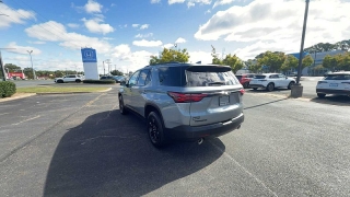 Used 2023  Chevrolet Traverse FWD 4dr LS w&sol;1LS at CarloanExpress&period;Com near Hampton&comma; VA