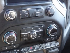 Used 2019  Chevrolet Silverado 1500 4WD Crew Cab 147" LT Trail Boss at CarloanExpress.Com near Hampton, VA