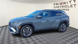 Used 2025  Hyundai Tucson SEL FWD at CarloanExpress&period;Com near Hampton&comma; VA