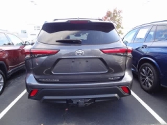 Used 2022  Toyota Highlander XLE AWD at CarloanExpress&period;Com near Hampton&comma; VA