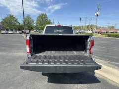 Used 2022  Ram 1500 Big Horn 4x4 Crew Cab 5'7" Box at CarloanExpress&period;Com near Hampton&comma; VA