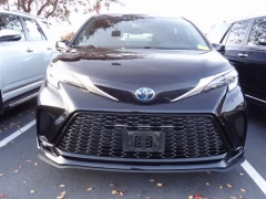 Used 2021  Toyota Sienna XSE FWD 7-Passenger at CarloanExpress.Com near Hampton, VA