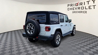 Used 2018  Jeep Wrangler Unlimited 4d SUV 4WD Sahara at CarloanExpress&period;Com near Hampton&comma; VA