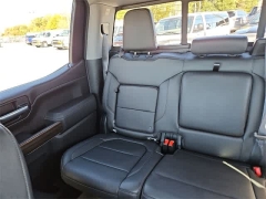 Used 2021  Chevrolet Silverado 1500 2WD Crew Cab 147" LT at CarloanExpress.Com near Hampton, VA