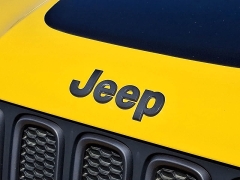 Used 2015  Jeep Renegade 4d SUV 4WD Trailhawk at CarloanExpress&period;Com near Hampton&comma; VA