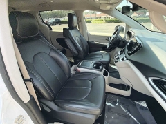 Used 2023  Chrysler Pacifica Touring L FWD at CarloanExpress&period;Com near Hampton&comma; VA
