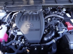 Used 2024  Toyota Highlander AWD (Natl) at CarloanExpress.Com near Hampton, VA