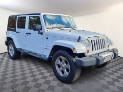 Used 2013  Jeep Wrangler Unlimited 4WD 4dr Sahara at CarloanExpress.Com near Hampton, VA