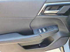 Used 2024  Mitsubishi Outlander SE FWD at CarloanExpress&period;Com near Hampton&comma; VA