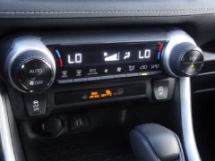 Used 2024  Toyota RAV4 XLE FWD at CarloanExpress&period;Com near Hampton&comma; VA