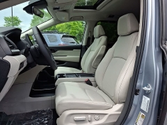 New 2026  Honda Odyssey EX-L Auto at CarloanExpress&period;Com near Hampton&comma; VA