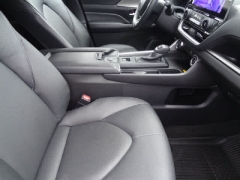 Used 2025  Toyota Grand Highlander AWD &lpar;Natl&rpar; at CarloanExpress&period;Com near Hampton&comma; VA