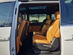 Used 2023  Chrysler Pacifica Hybrid Pinnacle FWD at CarloanExpress&period;Com near Hampton&comma; VA