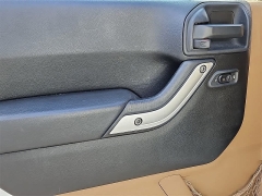 Used 2013  Jeep Wrangler Unlimited 4WD 4dr Sahara at CarloanExpress.Com near Hampton, VA