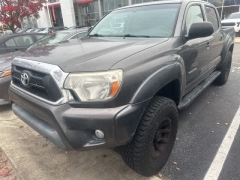 Used 2015  Toyota Tacoma 4WD Double Cab V6 (Natl) at CarloanExpress.Com near Hampton, VA