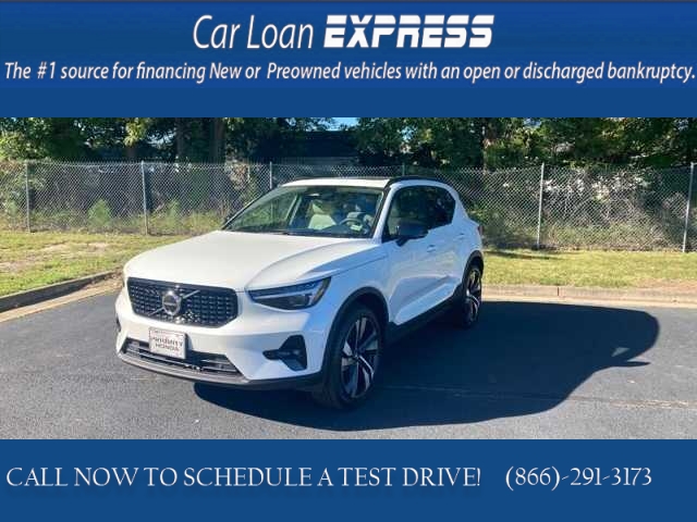 Used 2024  Volvo XC40 B5 AWD Ultimate Dark Theme at CarloanExpress.Com near Hampton, VA