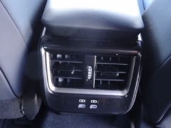 Used 2025  Toyota Crown Signia AWD &lpar;Natl&rpar; at CarloanExpress&period;Com near Hampton&comma; VA