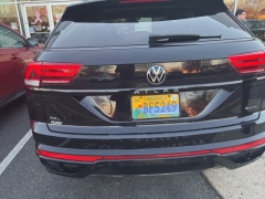 Used 2023  Volkswagen Atlas Cross Sport 2&period;0T SEL R-Line Black 4MOTION at CarloanExpress&period;Com near Hampton&comma; VA