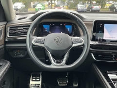 Used 2025  Volkswagen Atlas 2.0T SEL Premium R-Line 4MOTION at CarloanExpress.Com near Hampton, VA