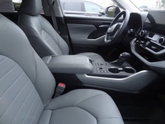 Used 2023  Toyota Highlander AWD &lpar;Natl&rpar; at CarloanExpress&period;Com near Hampton&comma; VA