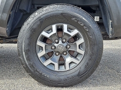 Used 2018  Toyota Tacoma Double Cab 5' Bed V6 4x4 &lpar;Natl&rpar; at CarloanExpress&period;Com near Hampton&comma; VA