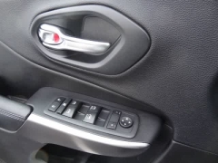 Used 2020  Jeep Cherokee Latitude Plus 4x4 at CarloanExpress&period;Com near Hampton&comma; VA