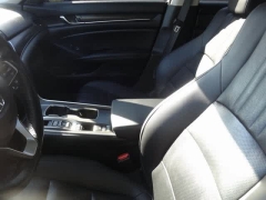 Used 2022  Honda Accord Sedan Touring 2.0T Auto at CarloanExpress.Com near Hampton, VA