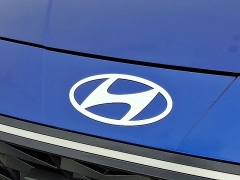 Used 2024  Hyundai Elantra Hybrid Limited DCT at CarloanExpress&period;Com near Hampton&comma; VA