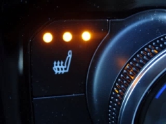 Used 2023  Toyota Highlander FWD &lpar;Natl&rpar; at CarloanExpress&period;Com near Hampton&comma; VA