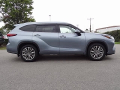 Used 2020  Toyota Highlander AWD (Natl) at CarloanExpress.Com near Hampton, VA