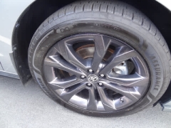 Used 2024  Toyota Sienna XSE FWD 7-Passenger at CarloanExpress&period;Com near Hampton&comma; VA