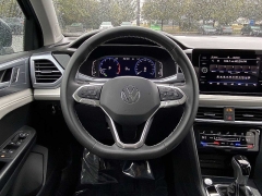 Used 2025  Volkswagen Taos SEL 4MOTION at CarloanExpress.Com near Hampton, VA