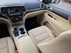 Used 2020  Jeep Grand Cherokee Laredo E 4x4 at CarloanExpress.Com near Hampton, VA