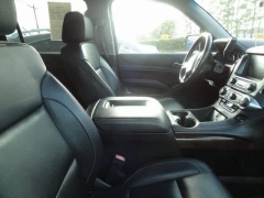 Used 2019  Chevrolet Suburban 4d SUV 4WD LT at CarloanExpress&period;Com near Hampton&comma; VA