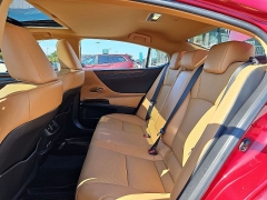 Used 2022  Lexus ES ES 350 FWD at CarloanExpress&period;Com near Hampton&comma; VA