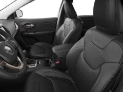 Used 2017  Jeep Cherokee Trailhawk L Plus 4x4 at CarloanExpress&period;Com near Hampton&comma; VA