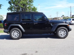 Used 2023  Jeep Wrangler Sport S 4 Door 4x4 at CarloanExpress&period;Com near Hampton&comma; VA