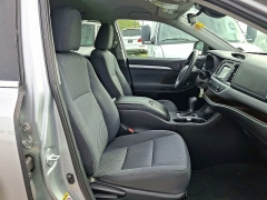 Used 2019  Toyota Highlander LE V6 AWD &lpar;Natl&rpar; at CarloanExpress&period;Com near Hampton&comma; VA