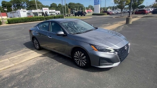 Used 2023  Nissan Altima 2.5 SV Sedan at CarloanExpress.Com near Hampton, VA